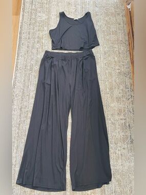Women’s Black Wide-Leg Ribbed Pants & Crop Tank Set